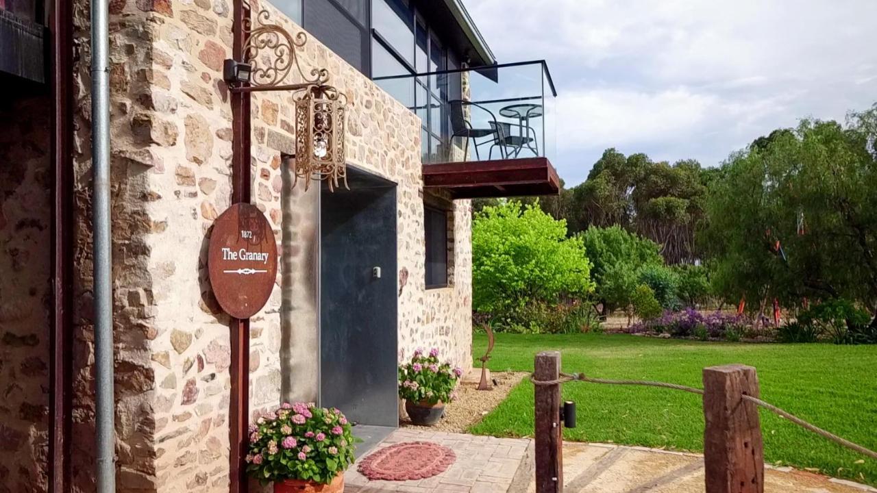 The Old Chaff Mill Organic Vineyard Retreat Acomodação com café da manhã Sellicks Hill Exterior foto
